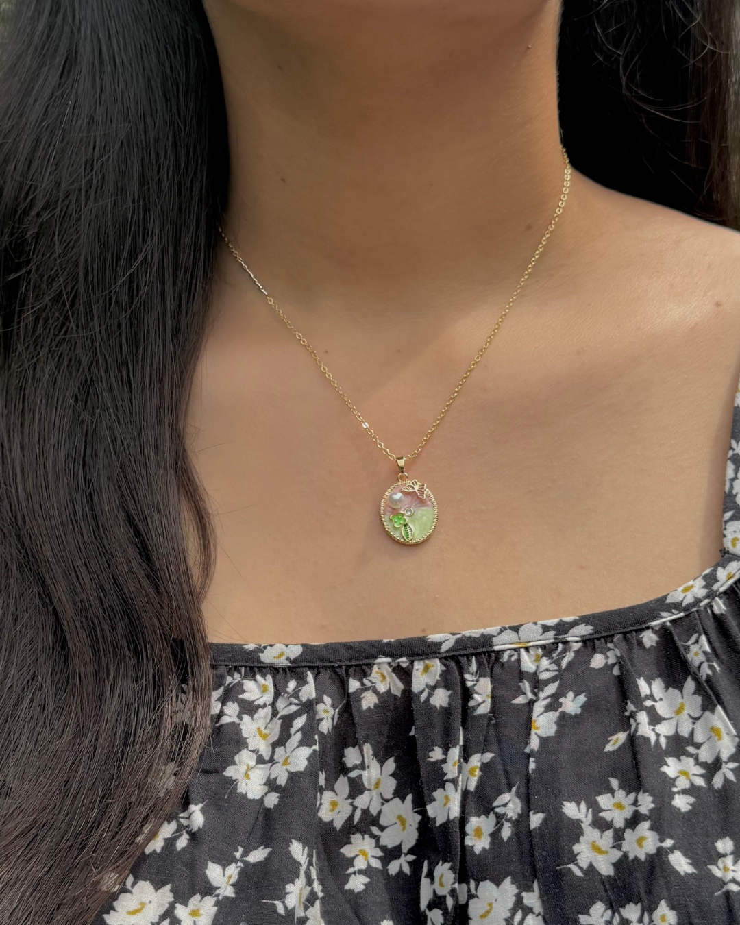 Evelina Charm