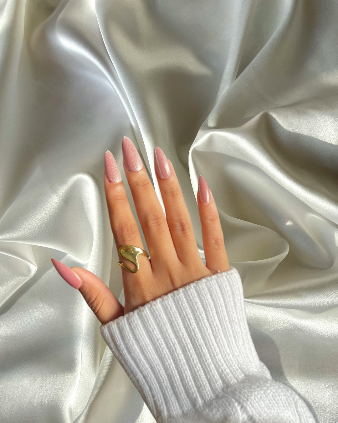 Starry Loop Rings