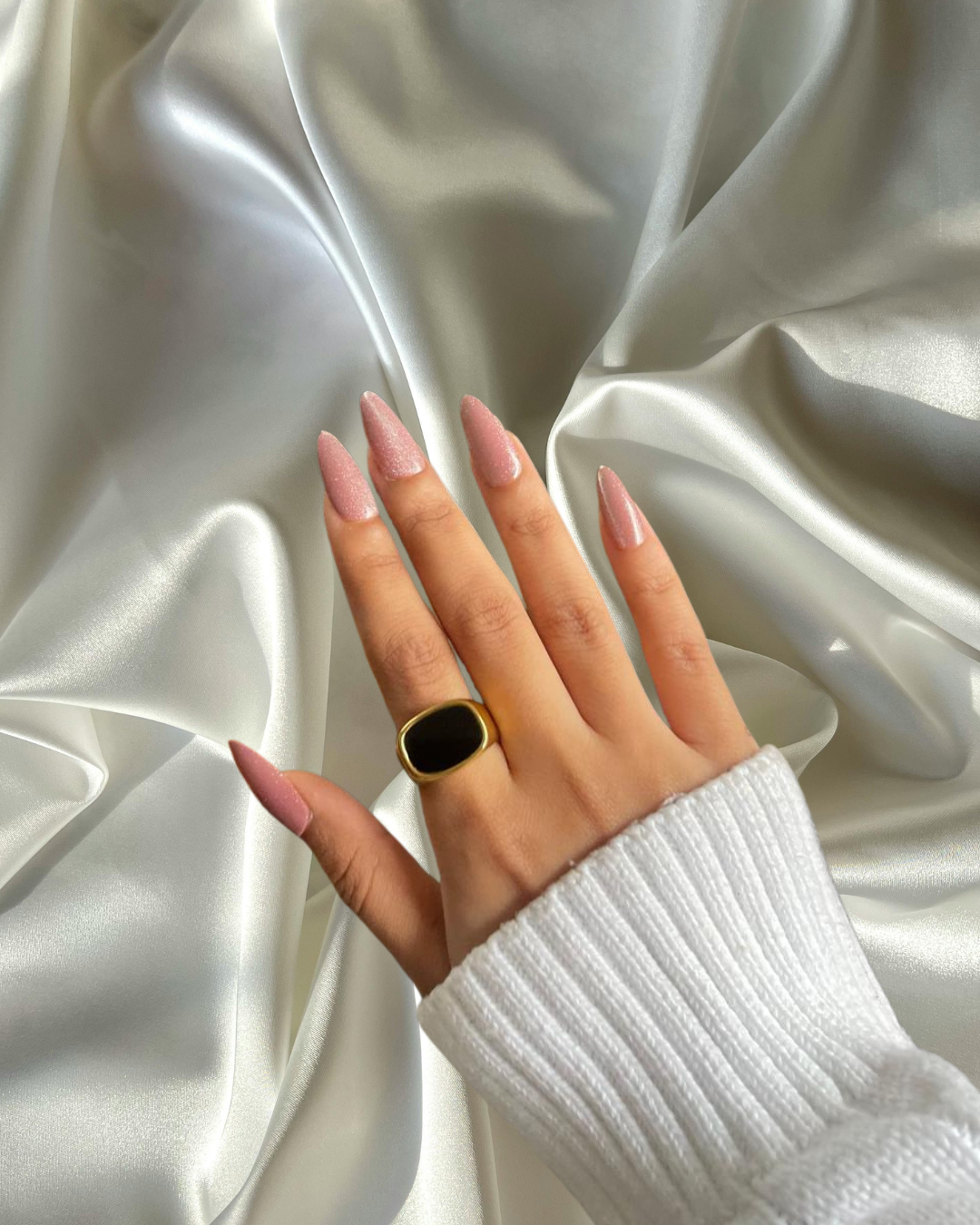 Noir Ring