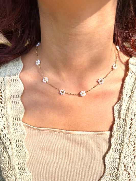 Daisy Necklace