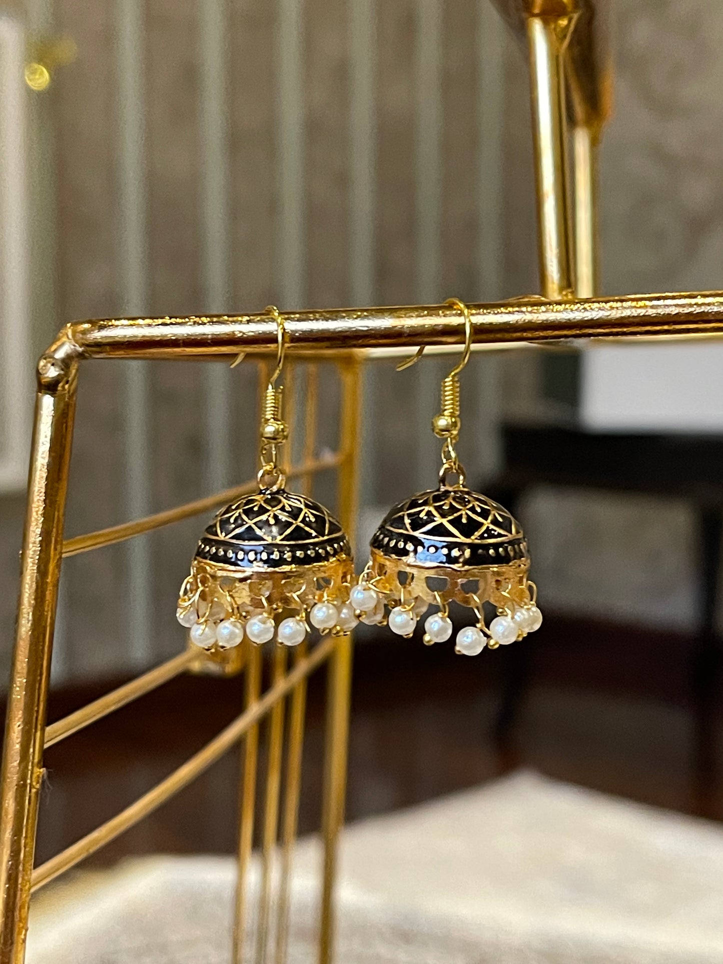 Meena Jhumki