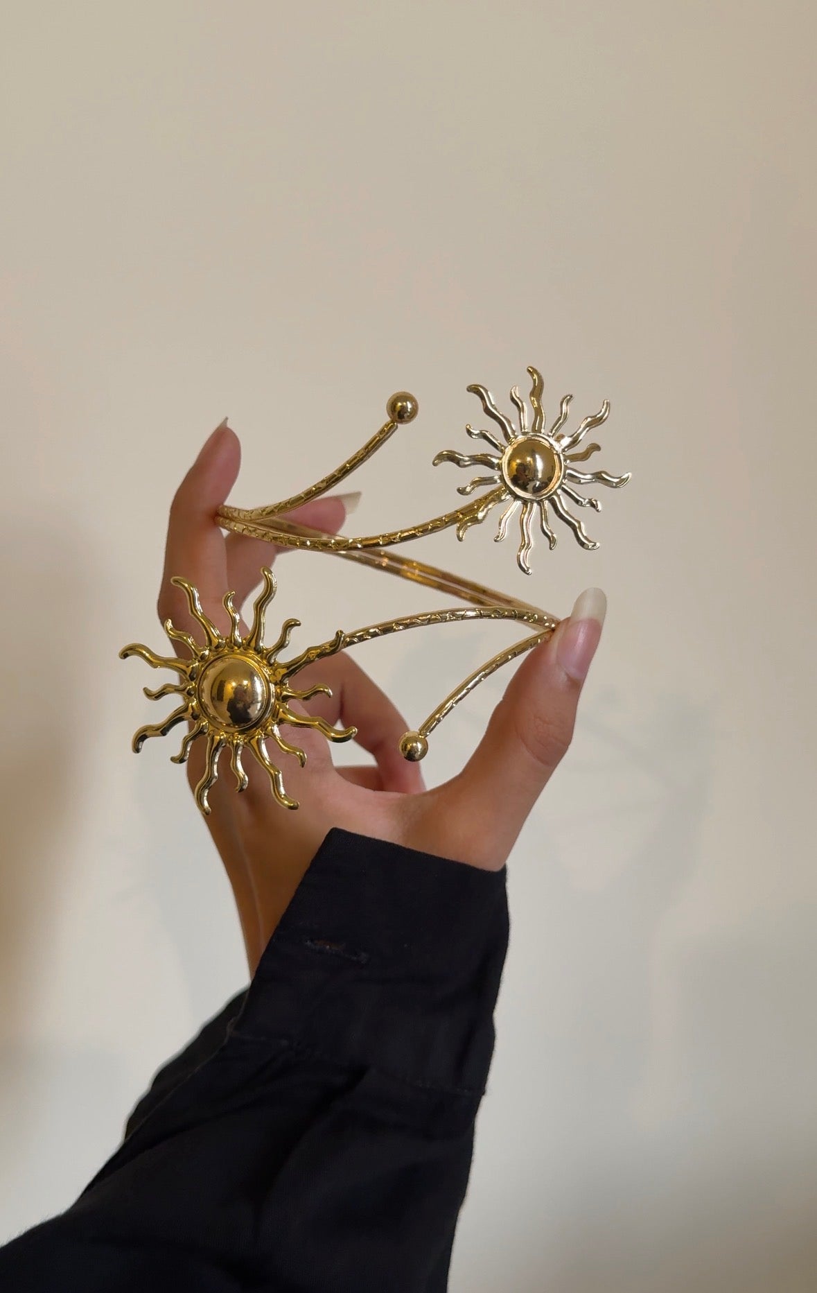 Sorelle Sun Arm Cuff