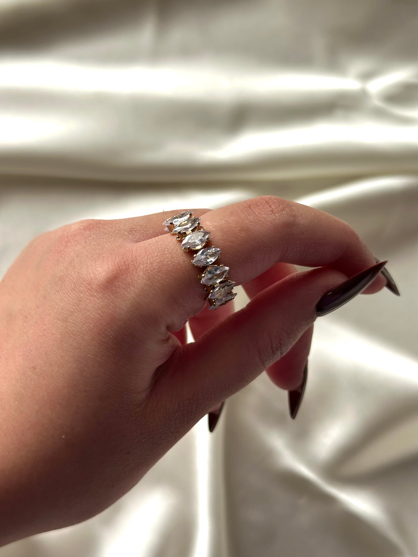 Elara Crystal Ring