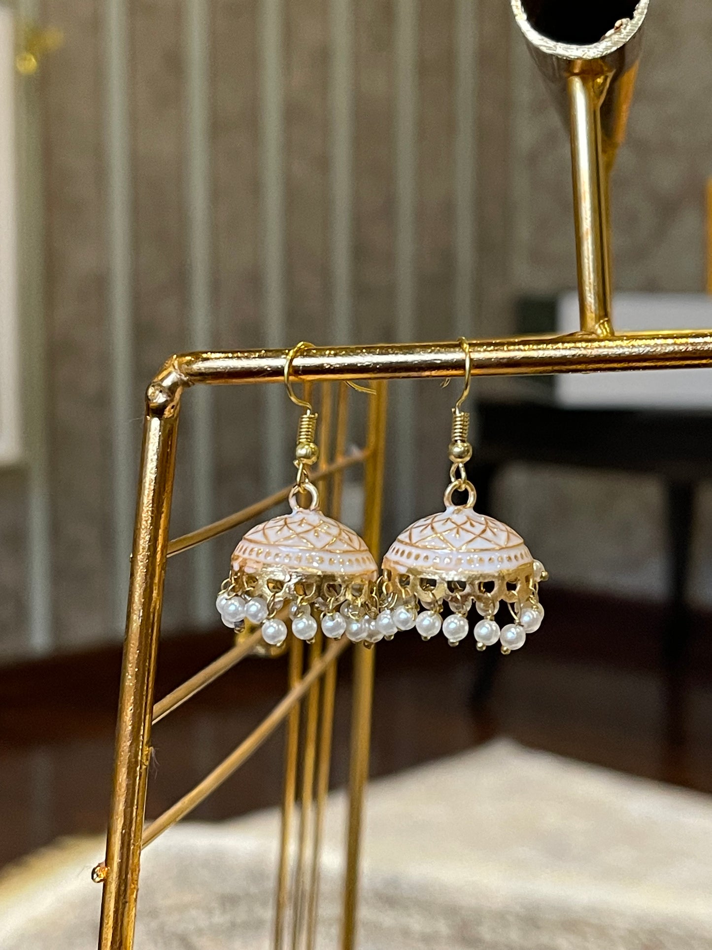 Meena Jhumki