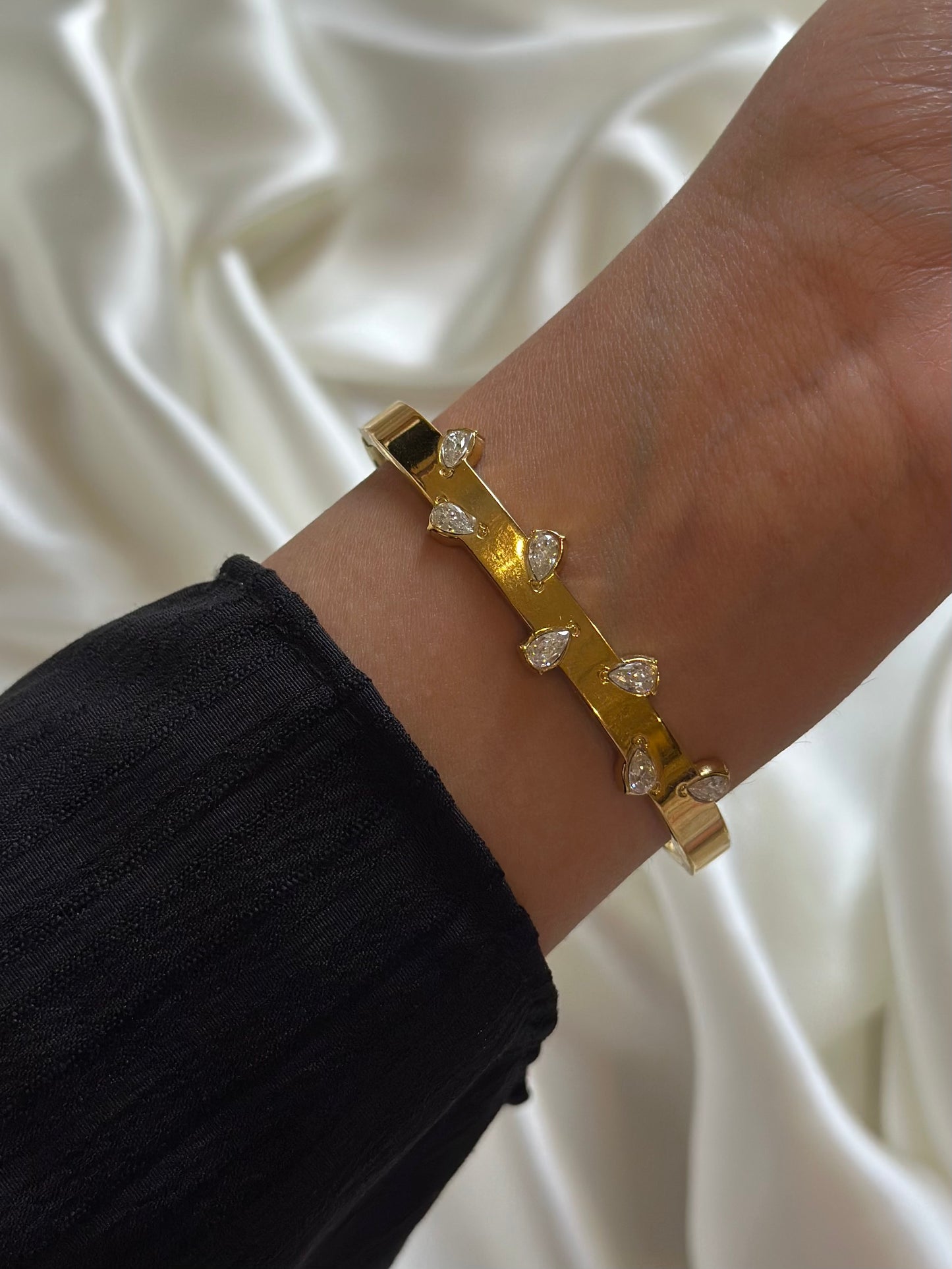 DewDrop Cuff