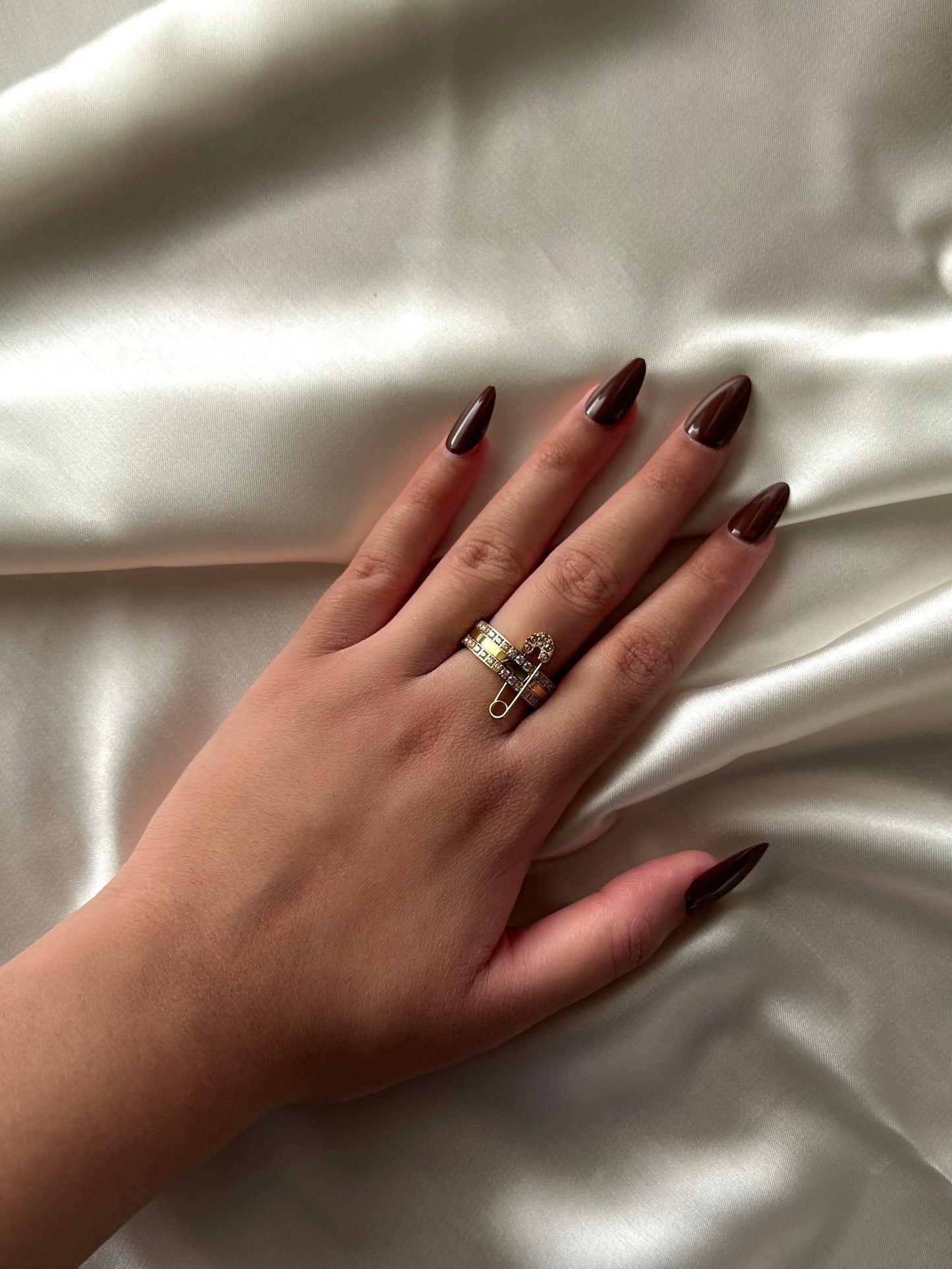 Éclat Pin Ring