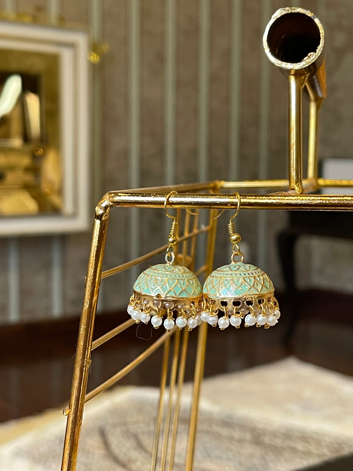 Meena Jhumki
