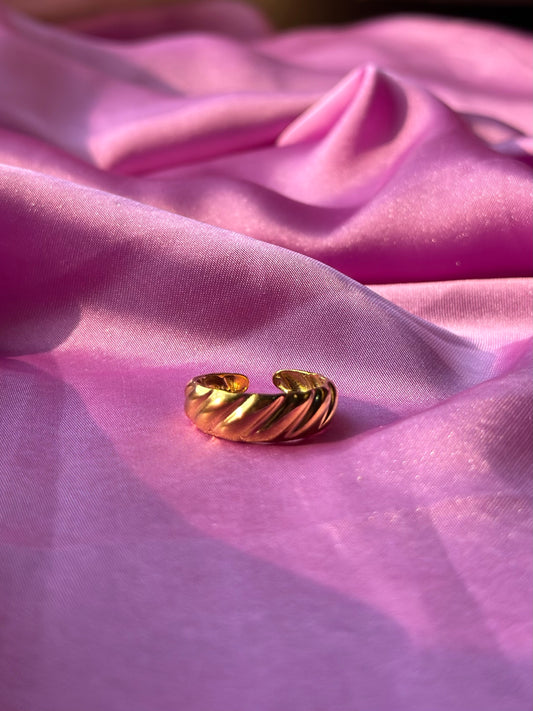 Parisian Loop Ring